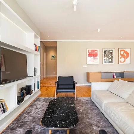 Distinct 2 Bed In Downtown With Aircon Apartament Lizbona